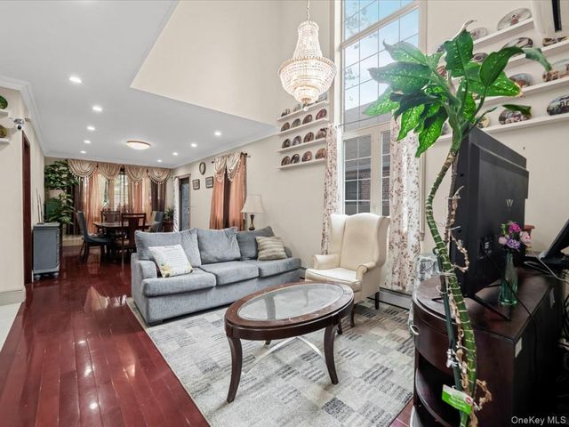 24560 61st Avenue, Little Neck, NY 11362