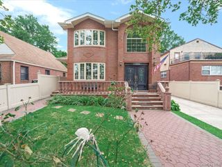 24560 61st Avenue, Little Neck, NY 11362