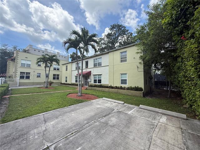 426 NE 77th St Rd 4, Miami, FL 33138