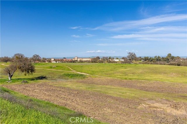 1212 Mariah, Paso Robles, CA 93446