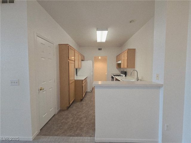 693 Ambling Gait Avenue, Henderson, NV 89015