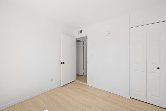 3501 W Ave K-13, Lancaster, CA 93536