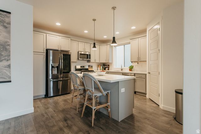 2420 N ALESUND WAY, Lehi, UT 84043