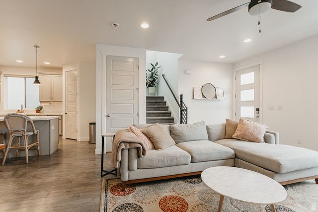 2420 N ALESUND WAY, Lehi, UT 84043