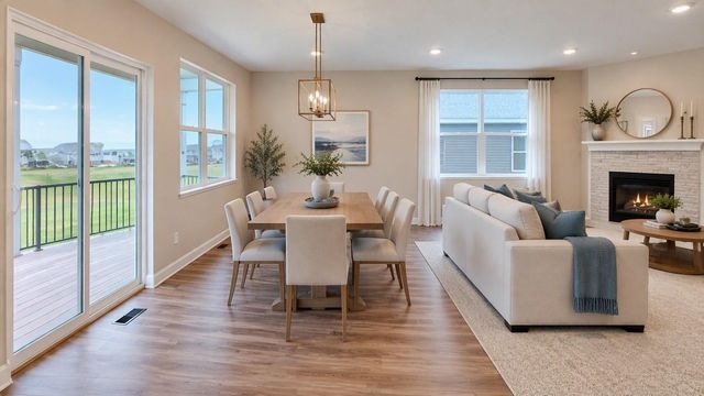 2147 Bluff Heights Drive, Shakopee, MN 55379