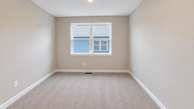 2147 Bluff Heights Drive, Shakopee, MN 55379