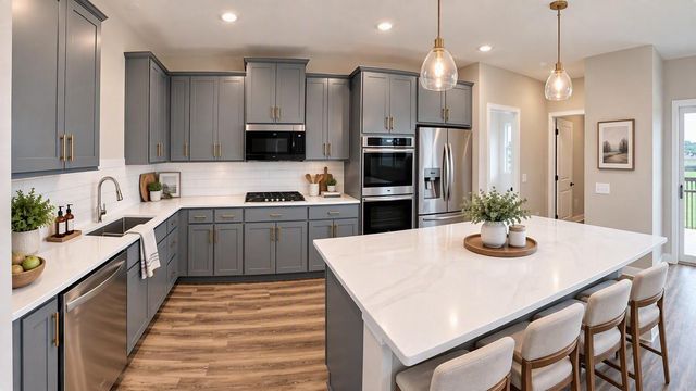 2147 Bluff Heights Drive, Shakopee, MN 55379