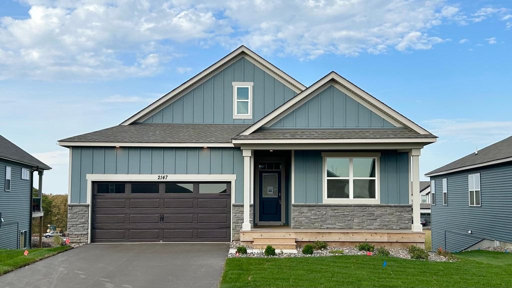2147 Bluff Heights Drive, Shakopee, MN 55379 — exterior