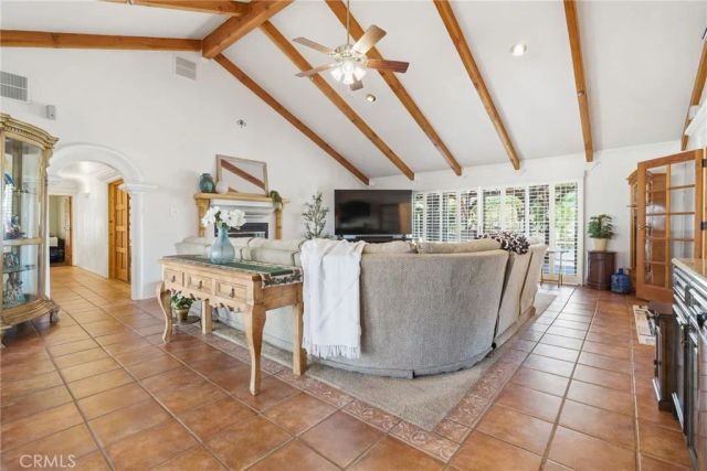 29952 Louis Ave, Canyon Country, CA 91351