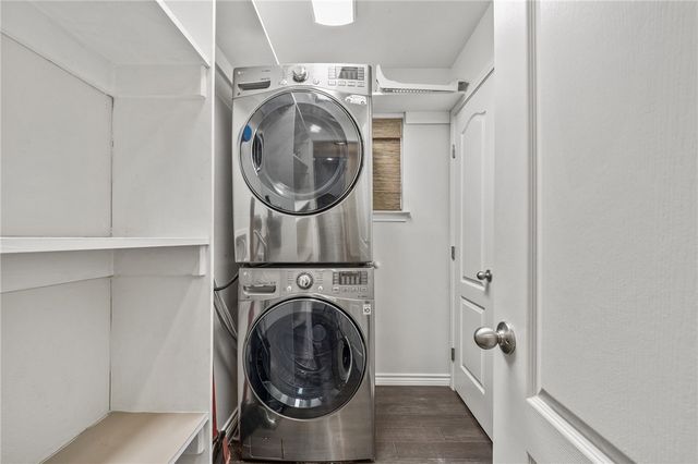 1018 S Station St, Port Aransas, TX 78373