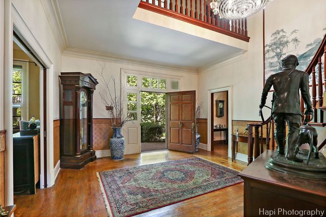 23 W County Line Road, Barrington Hills, IL 60010