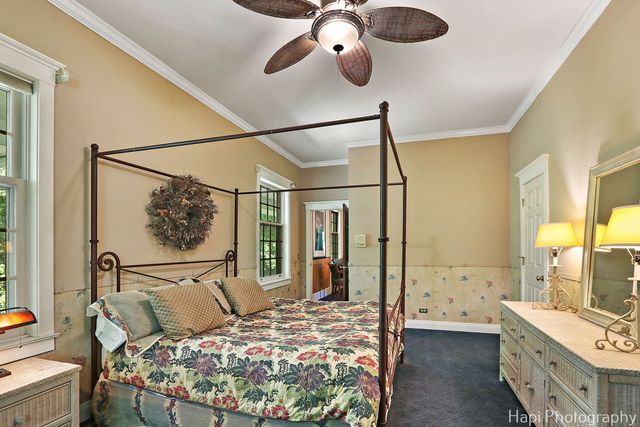 23 W County Line Road, Barrington Hills, IL 60010