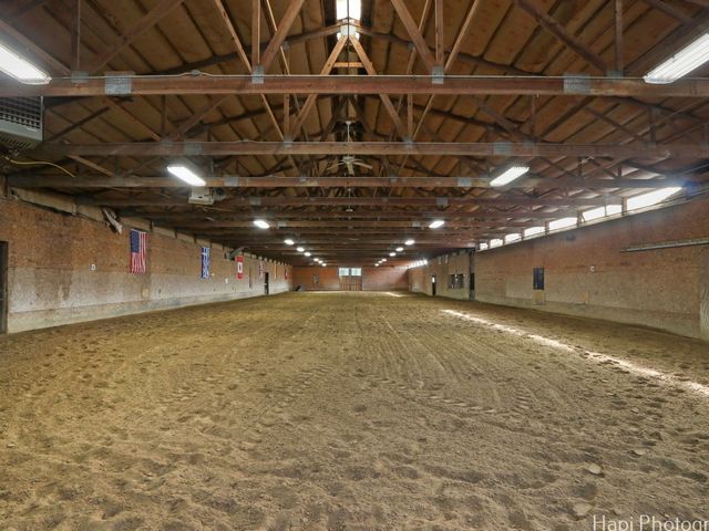 23 W County Line Road, Barrington Hills, IL 60010