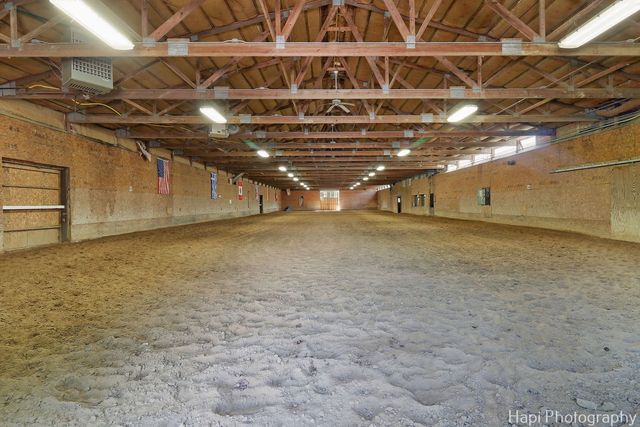 23 W County Line Road, Barrington Hills, IL 60010