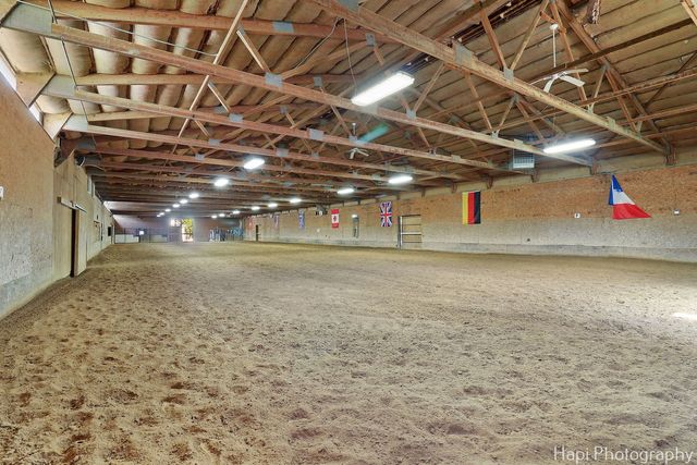 23 W County Line Road, Barrington Hills, IL 60010