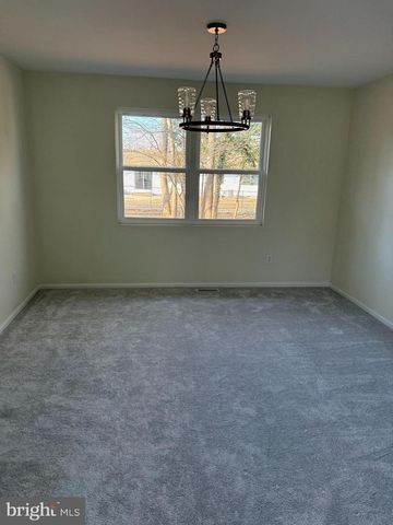 130 HOLLY AVE, Berlin, NJ 08009