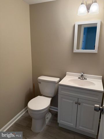 130 HOLLY AVE, Berlin, NJ 08009