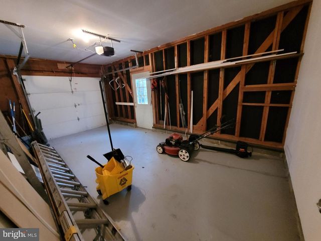 130 HOLLY AVE, Berlin, NJ 08009