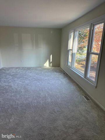 130 HOLLY AVE, Berlin, NJ 08009