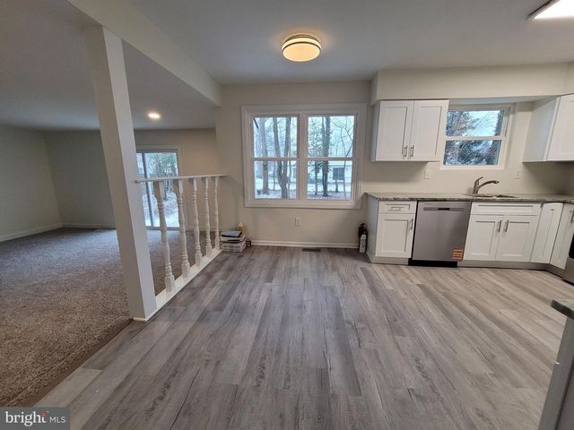 130 HOLLY AVE, Berlin, NJ 08009