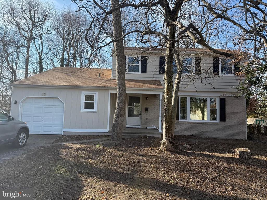 130 HOLLY AVE, Berlin, NJ 08009
