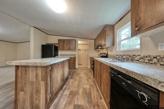 17246 Aspenwood, Lindale, TX 75771