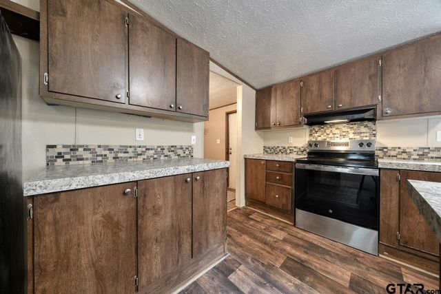 17246 Aspenwood, Lindale, TX 75771