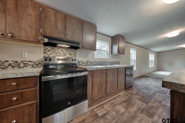 17246 Aspenwood, Lindale, TX 75771