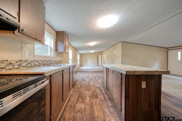 17246 Aspenwood, Lindale, TX 75771