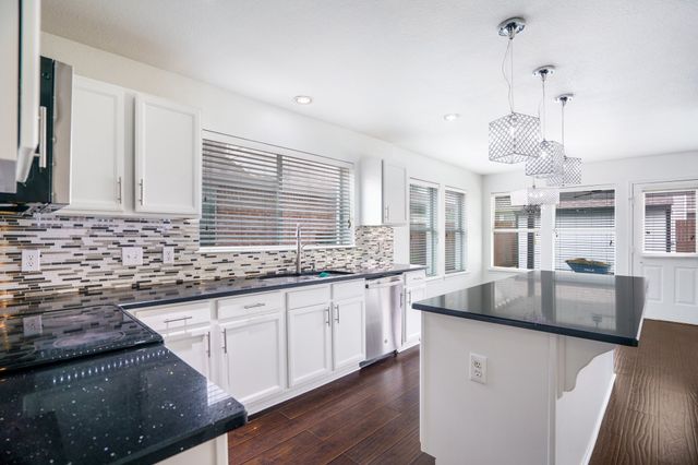 1130 Partridge Drive, Aubrey, TX 76227