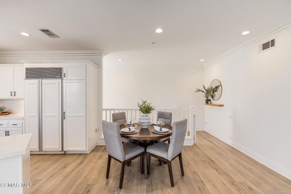 Image 10 of property listing at 4038 Napoli Place, Moorpark, CA 93021