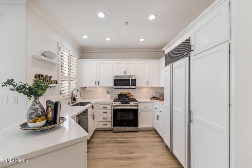 Image 11 of property listing at 4038 Napoli Place, Moorpark, CA 93021