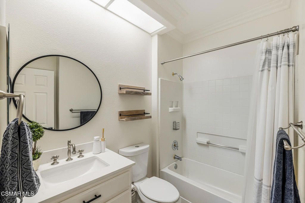 Image 18 of property listing at 4038 Napoli Place, Moorpark, CA 93021