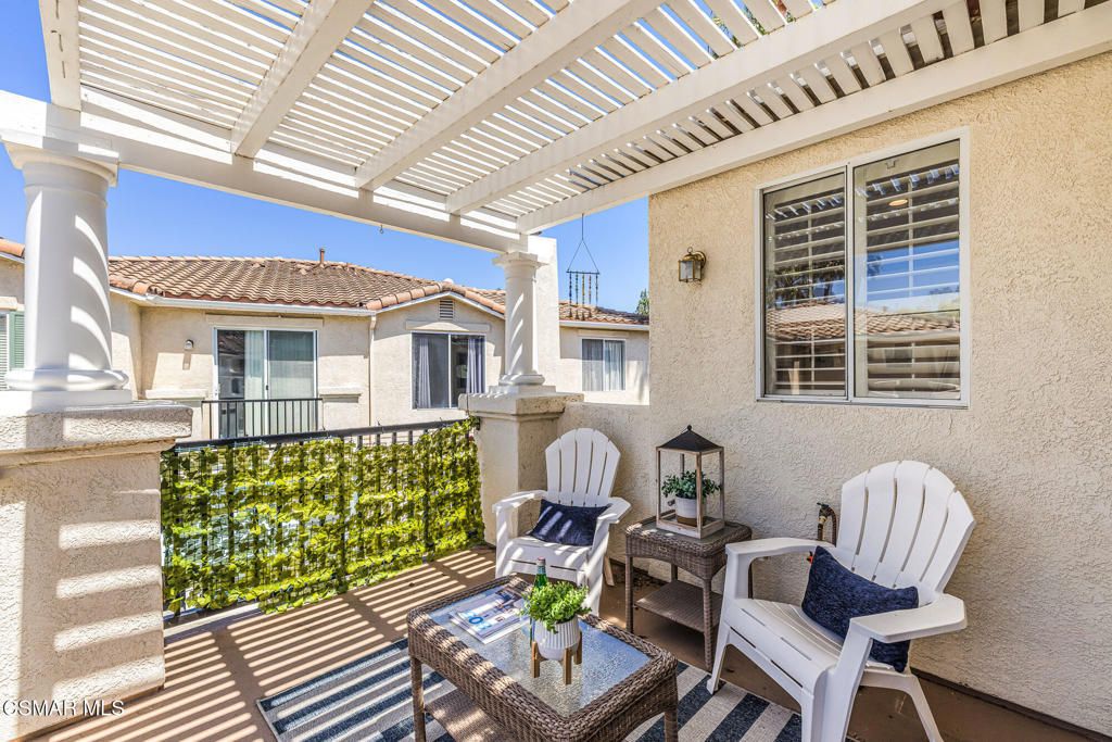 Image 27 of property listing at 4038 Napoli Place, Moorpark, CA 93021