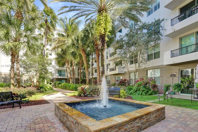 2421 NE 65th St 202, Fort Lauderdale, FL 33308
