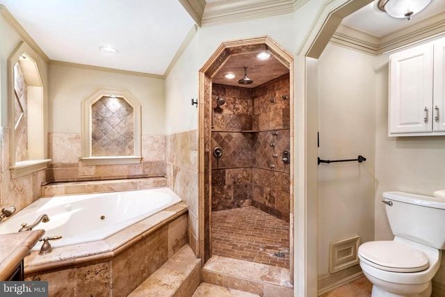 955 STAYMAN DR, Falling Waters, WV 25419