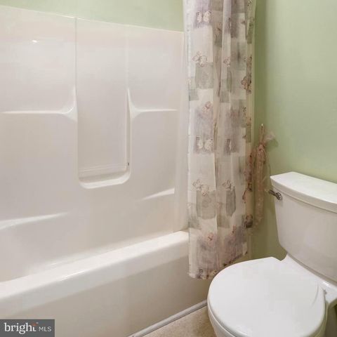 955 STAYMAN DR, Falling Waters, WV 25419