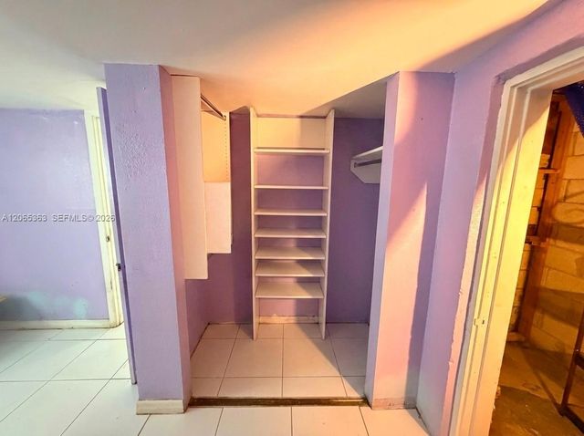 6831 Farragut St, Hollywood, FL 33024