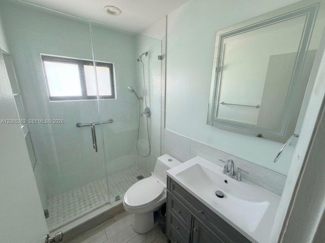 6831 Farragut St, Hollywood, FL 33024