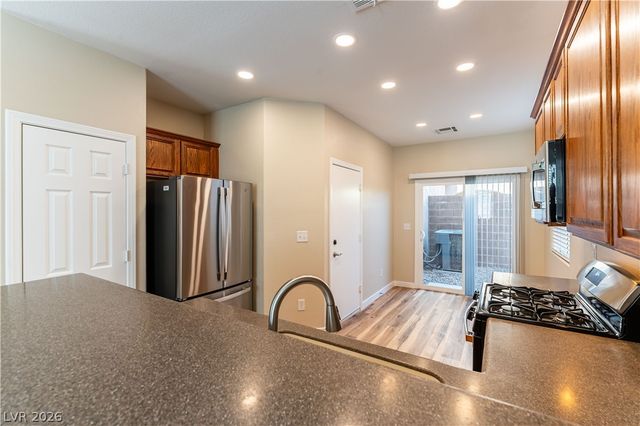 4174 Sparrow Rock Street, Las Vegas, NV 89129