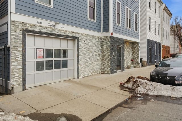 186 Paris St 1, Boston, MA 02128
