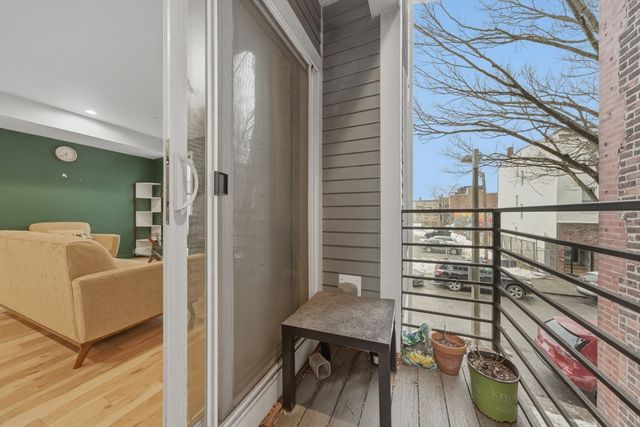 186 Paris St 1, Boston, MA 02128