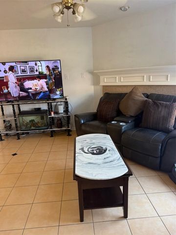 3818 Wimberley Hollow Lane, Houston, TX 77053