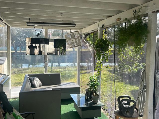 1281 SW 85th Avenue, Pembroke Pines, FL 33025