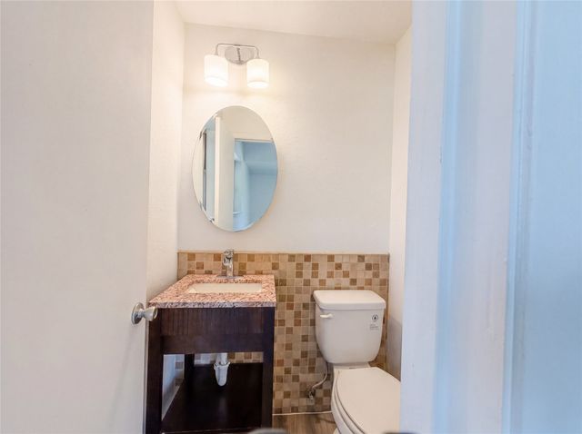 1500 Janann Avenue, Arlington, TX 76014