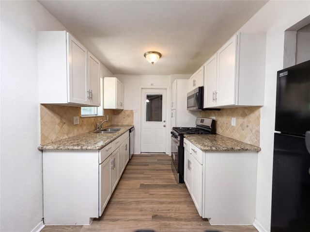 1500 Janann Avenue, Arlington, TX 76014