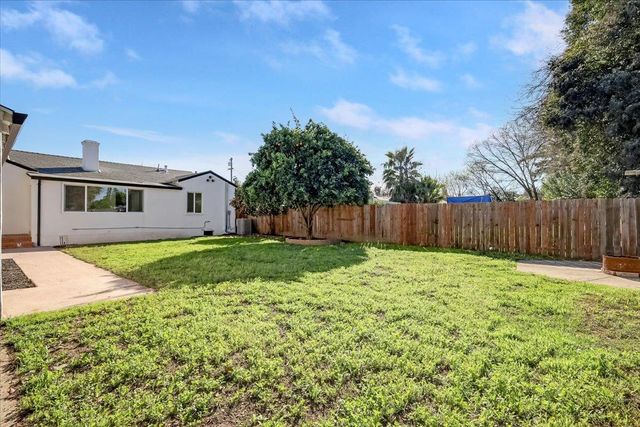 45 Morton St, Yuba City, CA 95991