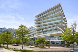800 Ave At Port Imperial 1004, Weehawken, NJ 07086