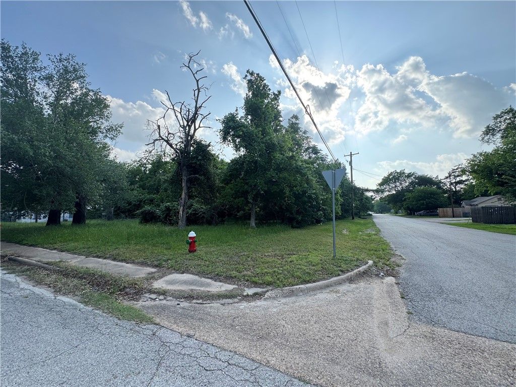 306 North Randolph Avenue, Bryan, TX 77803 — photo 5
