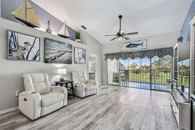 4210 CADDIE DRIVE E 202, Bradenton, FL 34203